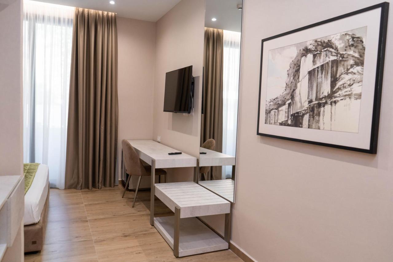 Hotel Patio Vlore Ngoại thất bức ảnh