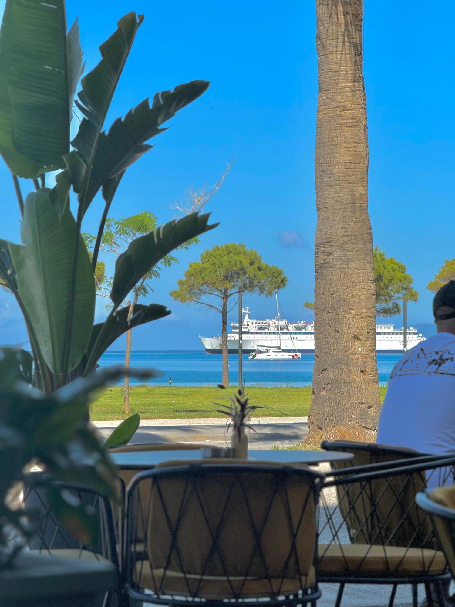 Hotel Patio Vlore Ngoại thất bức ảnh